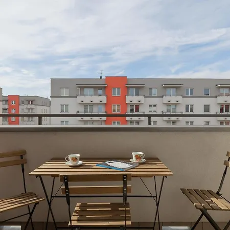 Spacious For 6 Guests In With Office By Renters