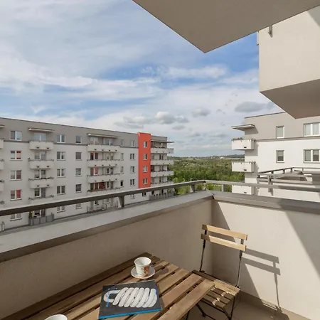 Apartment Spacious For 6 Guests In With Office By Renters *